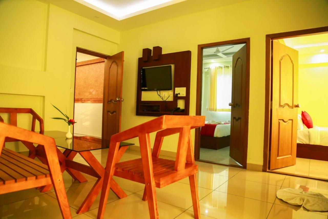 Akan Hotel And Residence Meppadi Exterior photo